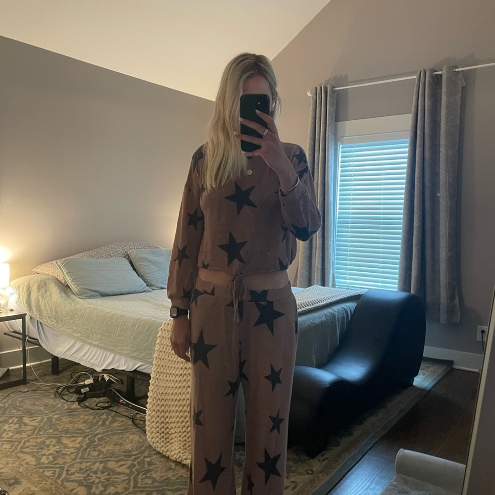Brown Star Pattern Lounge Set